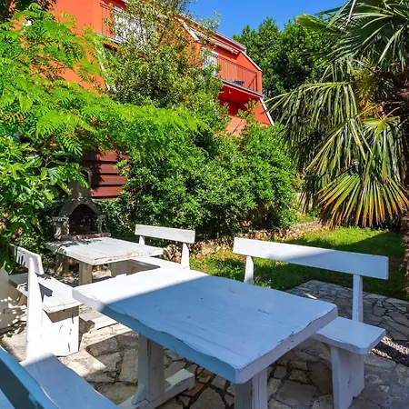 1 Bedroom Lovely In * Dramalj